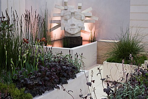 NS__I_GARDEN__DES_FREYA_LAWSON_ROOF_GARDEN_WITH_LIGHTWEIGHT_PLANTERS_AND_SCULPTURE_THE_ARCHITECT_BY_
