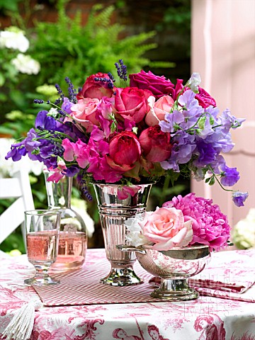 SUMMER_TABLE_DECORATION