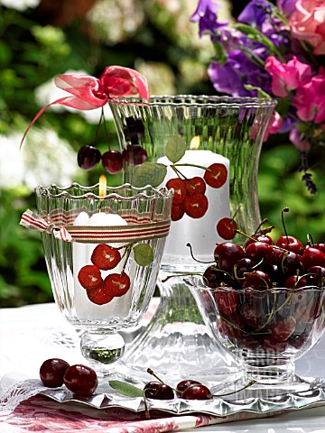 TABLE_LANTERN_AND_CHERRIES