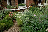 FRONT GARDEN, SCREE BED