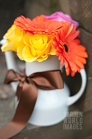 FLOWERS_IN_TEAPOT_WITH_RIBBON