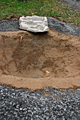 BUILDING POOL,  LINE POND WITH SAND