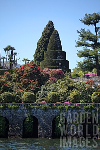 Hanging_Gardens_of_Isola_Bella_Lake_Maggiore_Italy