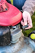 Maintenance of a lawn mower