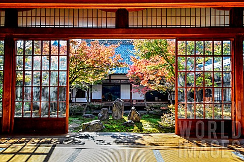 Kenninjis_rock_garden_Kyoto_Japan