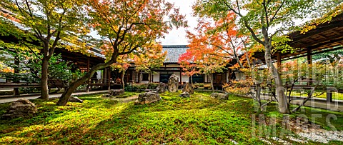 Kenninjis_rock_garden_Kyoto_Japan