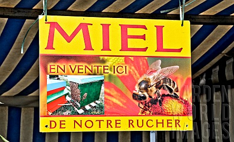 Honey_sale_from_our_apiary_Oize_Sarthe_France