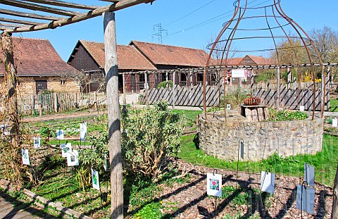 Future_garden_flowers_and_the_Arche_de_la_Nature_well_in_spring_Le_Mans_metropole_Sarthe_France