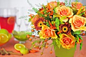 FLOWER ARRANGEMENT WITH ROSES AND GERBERA