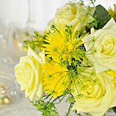 YELLOW SUMMER ARRANGEMENT