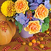 AUTUMN FLOWER ARRANGEMENT