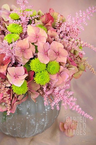 PINK_AND_LIME_GREEN_AUTUMN_BOUQUET