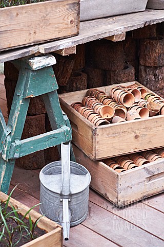 POTS_AND_WOODEN_CRATES_IN_A_POTTING_SHED