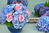 HYDRANGEA FLOWERS WITH ROSES