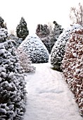 ENTRANCE TO WAKEFIELDS GARDEN IN SNOW