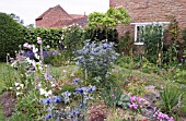 SHINGLE BED AT WAKEFIELDS GARDEN