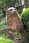 VILLA GAMBERAIA, TUSCANY, ITALY - STONE LION