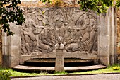 MEMORIAL TO ALONSO DE NAVA GRIMON, FOUNDER OF THE BOTANIC GARDENS IN TENERIFE