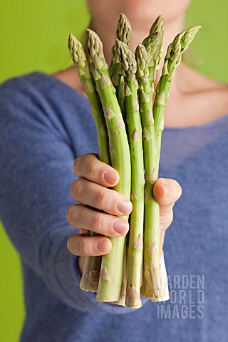 HANDS_AND_ASPARAGUS