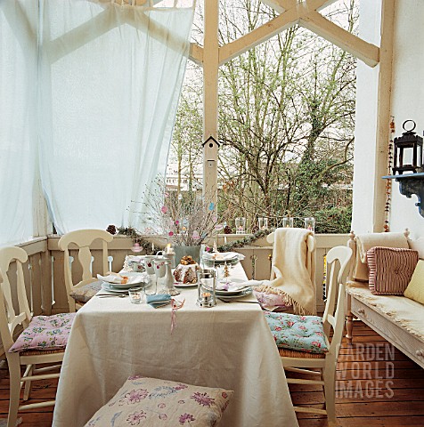 INDOOR_TABLE_SETTING