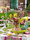 COLOURFUL EASTER TABLE