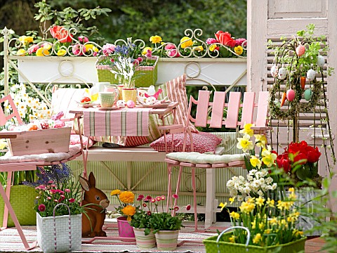 EASTER_BALCONY