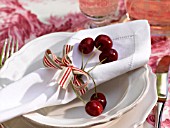 NAPKINS  RIBBON AND CHERRIES