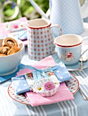 COFFEE PLACE SETTING DECORATED WITH FLOWERS