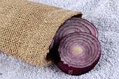 ALLIUM CEPA, (RED ONION)