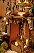 FIREPLACE WITH CHRISTMAS DECORATIONS