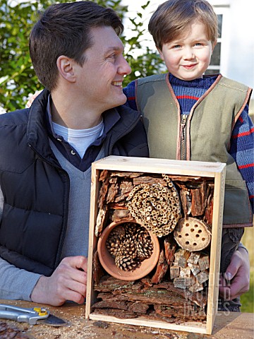INSECT_HOUSE_BUILDING_PROJECT_WITH_FATHER_AND_SON__THE_FINISHED_ARTICLE_WITH_PROUD_BUILDERS__STEP_33