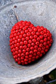 HEART HANGING DECORATION WITH SORBUS BERRIES