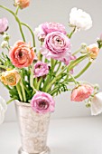 RANUNCULUS FLORAL ARRANGEMENT IN VASE