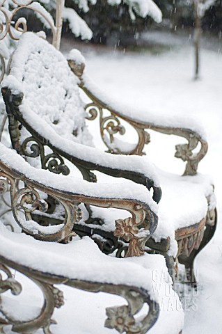 WEATHERED_CAST_IRON_ORNATE_GARDEN_CHAIRS_IN_SNOW