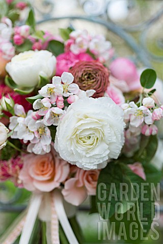 MALUS_X_EVERESTE__SPRING_BOUQUET_OF_PINK_ROSES__RANUNCULUS_AND_APPLE_BLOSSOM