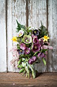 BOUQUET OF MIXED HELLEBORUS X HYBRIDUS