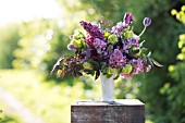 SYRINGA VULGARIS, TULIPA, HELLEBORUS, VIBURNUM OPULUS ROSEUM, SPRING FLORAL BOUQUET