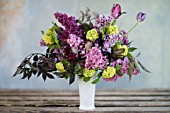 SYRINGA VULGARIS, TULIPA, HELLEBORUS, VIBURNUM OPULUS ROSEUM, SPRING FLORAL BOUQUET