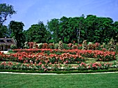 LA ROSERAIE DE LHAY LES ROSES, (ROSE GARDEN)