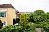 GAINSBOROUGHS HOUSE GARDEN, SUDBURY.  BIRTHPLACE OF THOMAS GAINSBOROUGH.