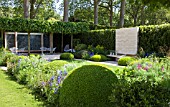 THE TELEGRAPH GARDEN RHS CHELSEA 2014,   DESIGNERS DEL BUONO GAZERWITZ