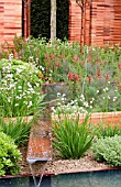 THE HOMEBASE TEENAGE CANCER TRUST GARDEN, RHS CHELSEA FLOWER SHOW 2012 - DESIGNER JOE SWIFT