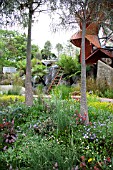 RHS CHELSEA FLOWER SHOW 2013, TRAILFINDERS AUSTRALIAN GARDEN PRESENTED BY FLEMINGS NURSERIES, DESIGNER PHILIP JOHNSON. GOLD MEDAL WINNER. BEST IN SHOW.