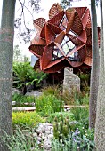 RHS CHELSEA FLOWER SHOW 2013, TRAILFINDERS AUSTRALIAN GARDEN PRESENTED BY FLEMINGS NURSERIES, DESIGNER PHILIP JOHNSON. GOLD MEDAL WINNER. BEST IN SHOW.