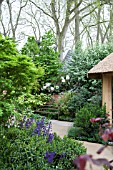 RHS CHELSEA FLOWER SHOW 2013, M&G CENTENARY GARDEN WINDOWS THROUGH TIME DESIGNER ROGER PLATTS.