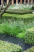 RHS CHELSEA FLOWER SHOW 2013, THE TELEGRAPH GARDEN, DESIGNER CHRISTOPHER BRADLEY-HOLE.