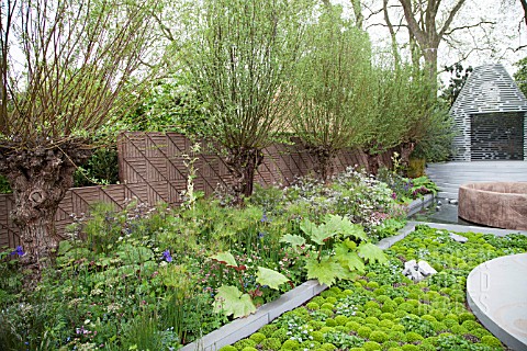 RHS_CHELSEA_FLOWER_2013_BQ_SENTEBALE_GARDEN_DESIGNER_JINNY_BLOM__REMEMBER_THE_CHILDREN