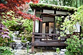 RHS CHELSEA FLOWER SHOW 2013, AN ALCOVE (TOKONOMA GARDEN), ISHIHARA KAZUYUKI DESIGN LABRATORY. JAPANESE TATAMI ROOM.