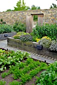 CONTEMPORARY WALLED KITCHEN GARDEN