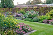 EARLY AUTUMN BORDERS AT OZLEWORTH PARK, GLOUCESTERSHIRE